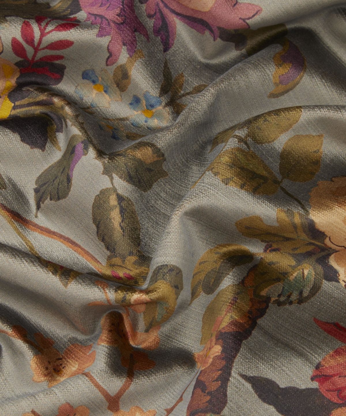 Lady Kristina Rose Vintage Velvet in Pewter - Indoor - Image 3