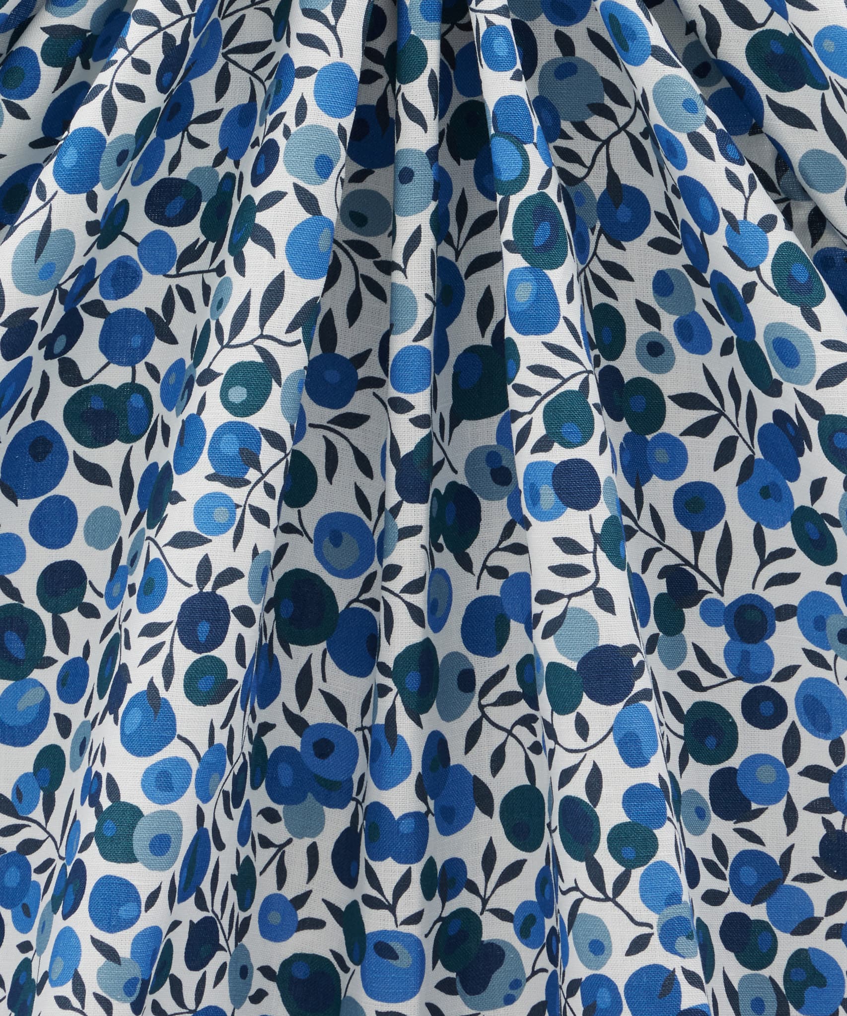 Wiltshire Blossom Landsdowne Linen in Lapis - Indoor - Image 3