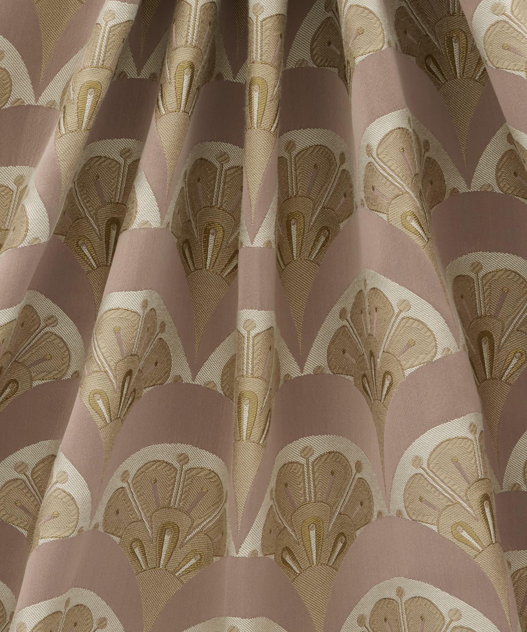 Deco Scallop Multi Jacquard in Lacquer - Indoor - Image 3