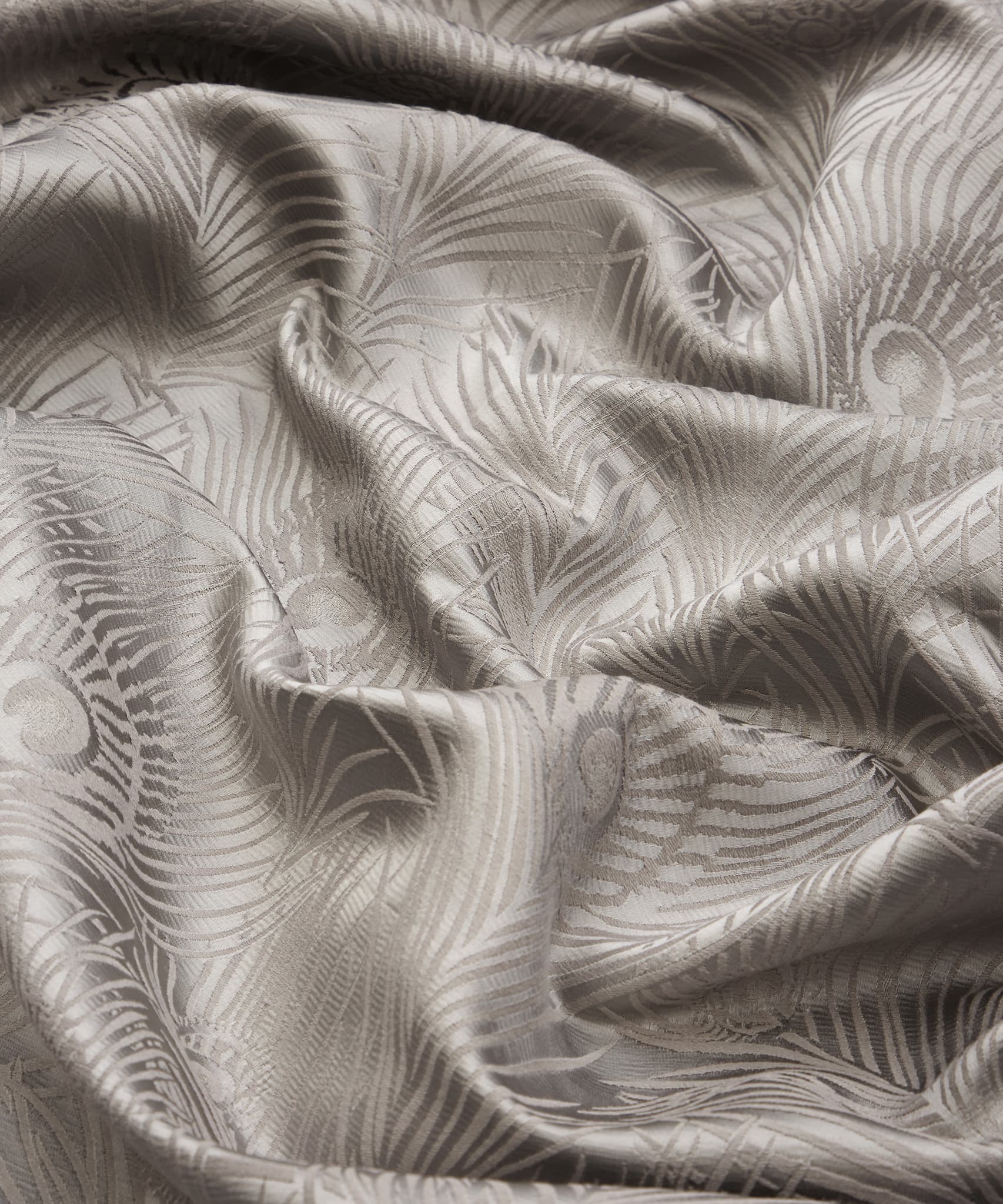 Hera Plume Dyed Jacquard in Pewter - Indoor - Image 4