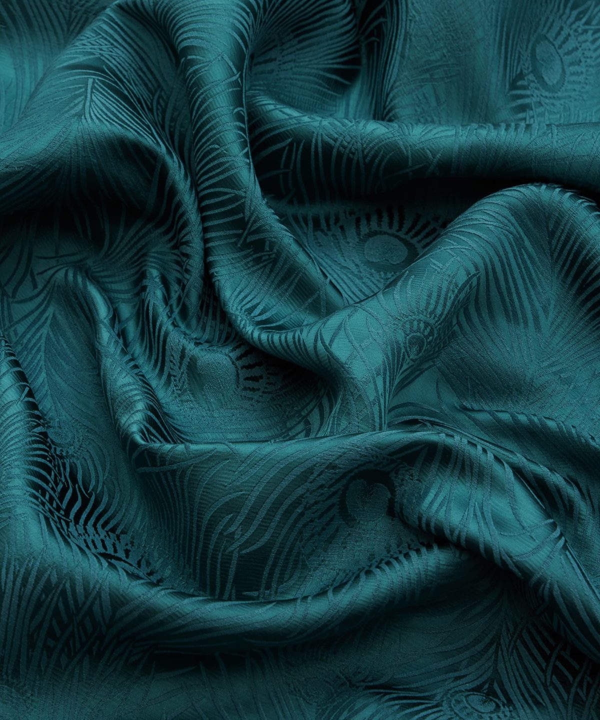 Hera Plume Dyed Jacquard in Scarab - Indoor - Image 4