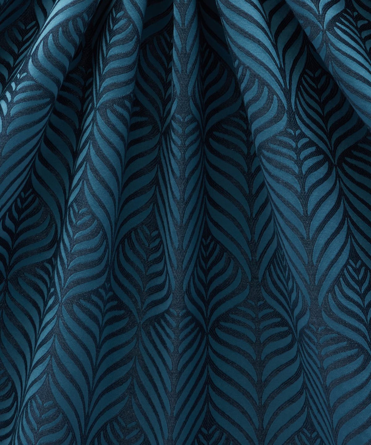 Quill Weave Yarn Jacquard in Lapis - Indoor - Image 3