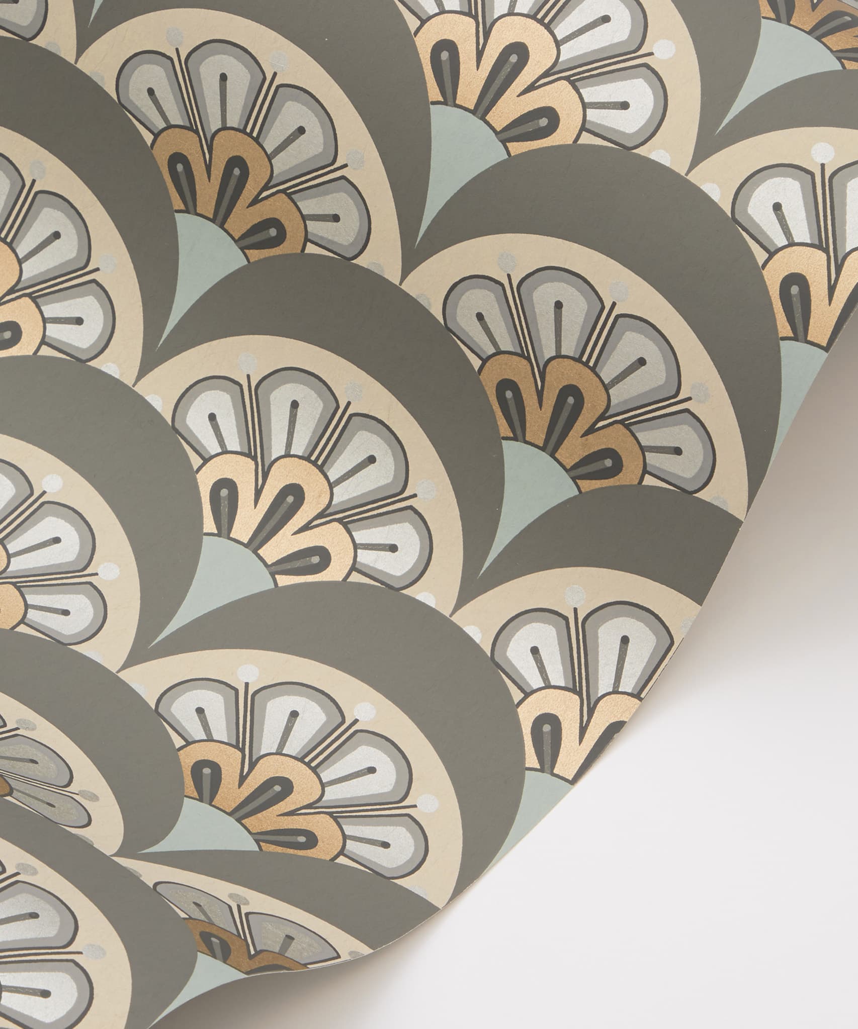 Deco Scallop Wallpaper in Pewter - Image 2