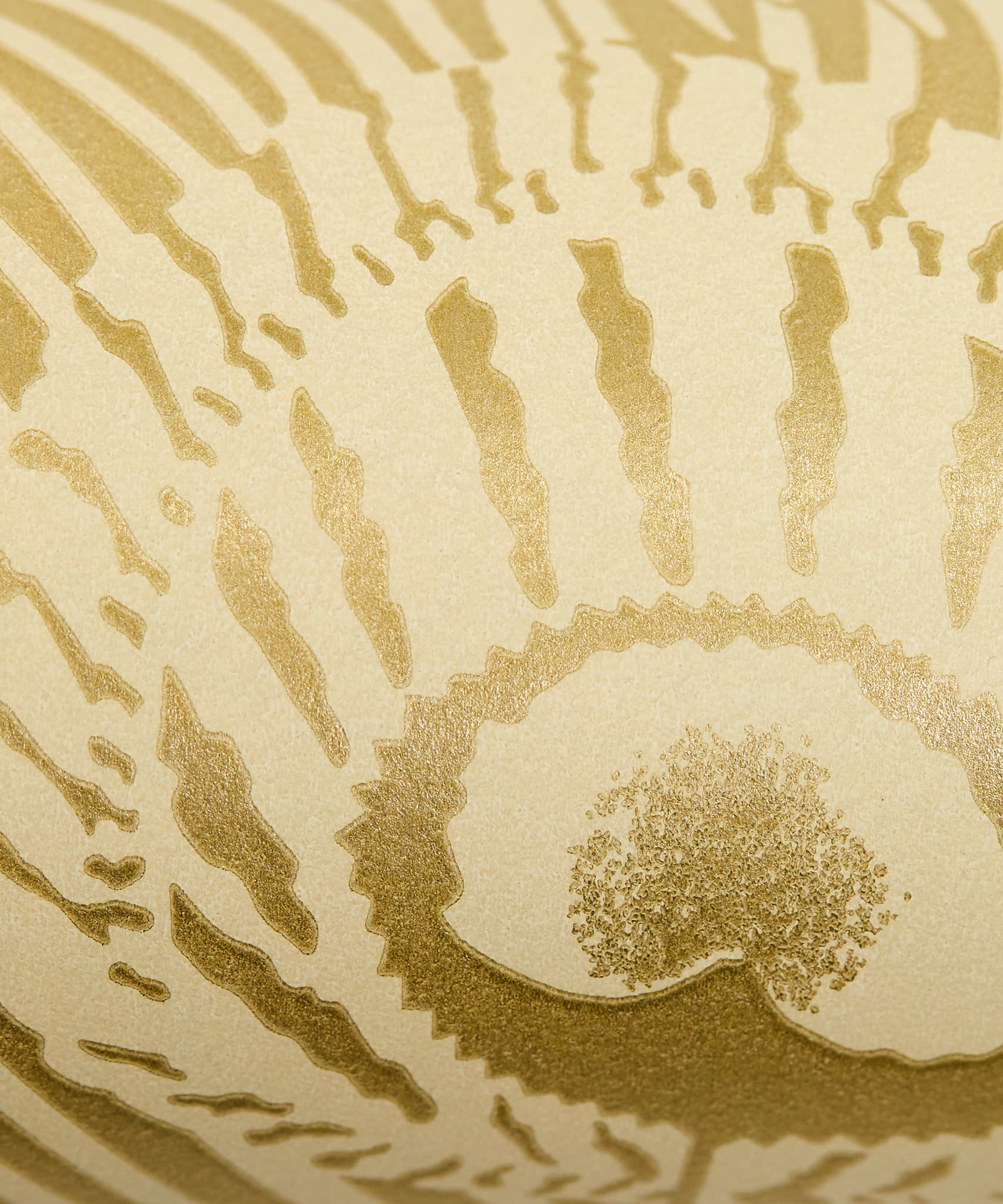 Hera Plume Wallpaper in Pewter Gold - Image 5