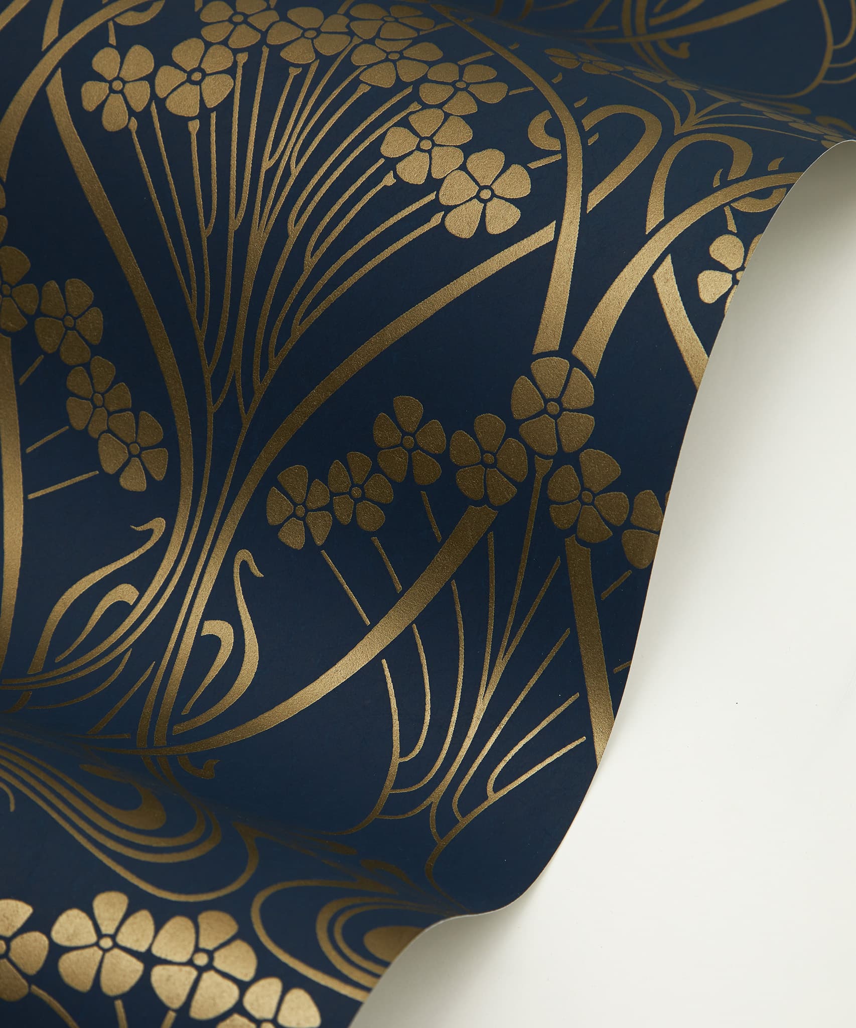 Ianthe Mono Wallpaper in Lapis - Image 2