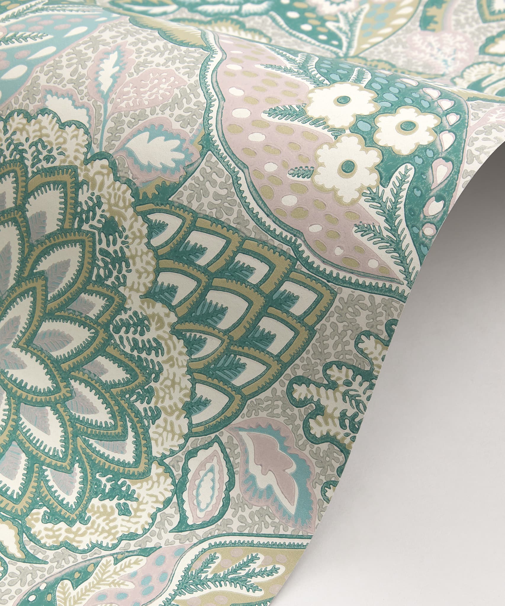 Patricia Wallpaper in Jade - Image 2