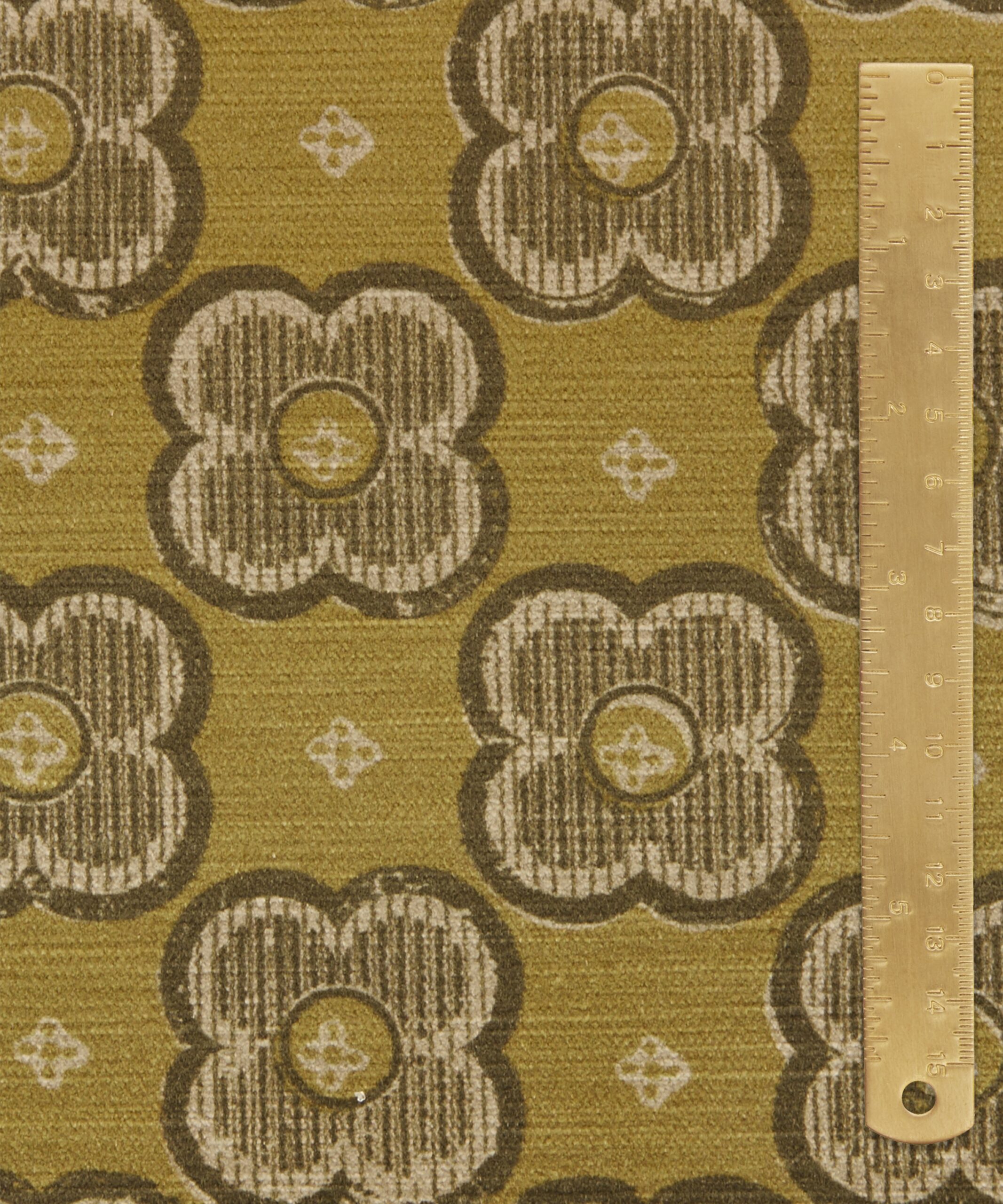 Clover Club in Fennel - Indoor - Image 7