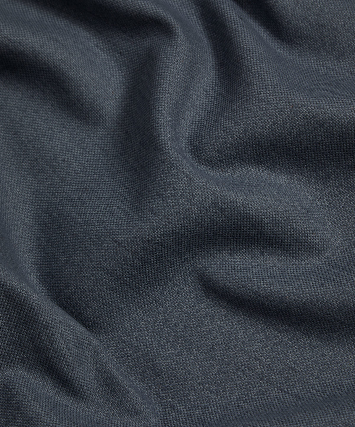 Benmore in Smalt Blue - Indoor - Image 4