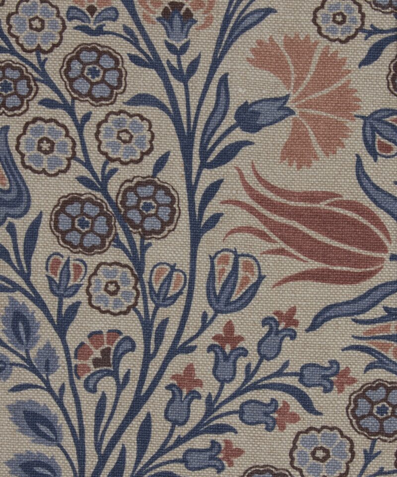 Berry Vine in Lapis - Indoor