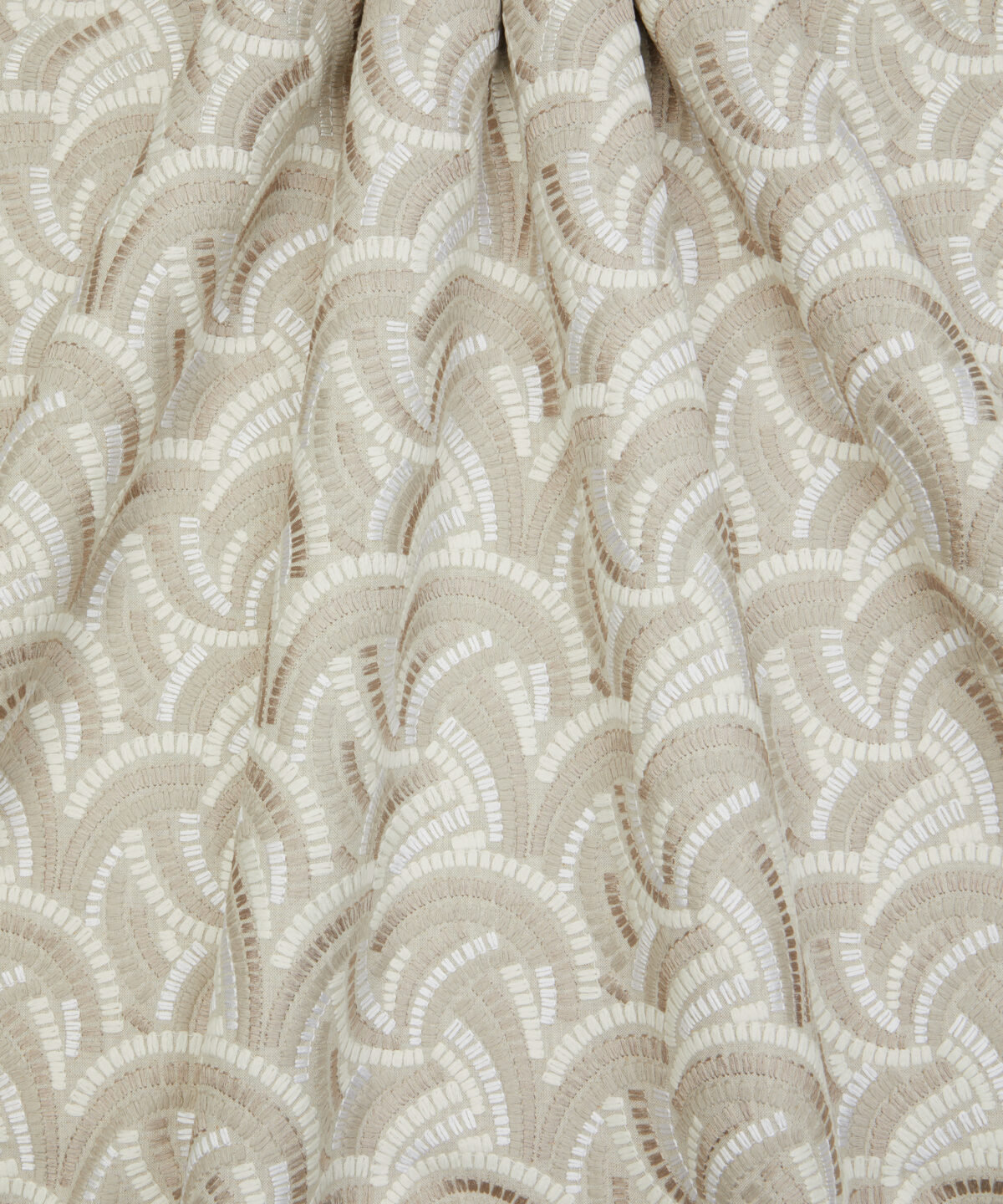 Kimono Knot in Cosmos - Indoor - Image 3