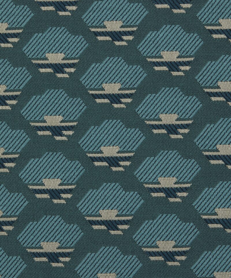 Torben in Blue Jay - Indoor