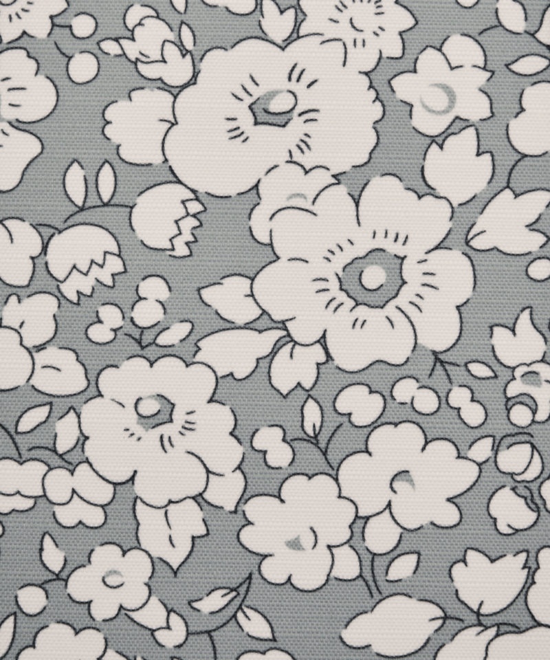 Betsy Bloom Easton in Pewter - Outdoor