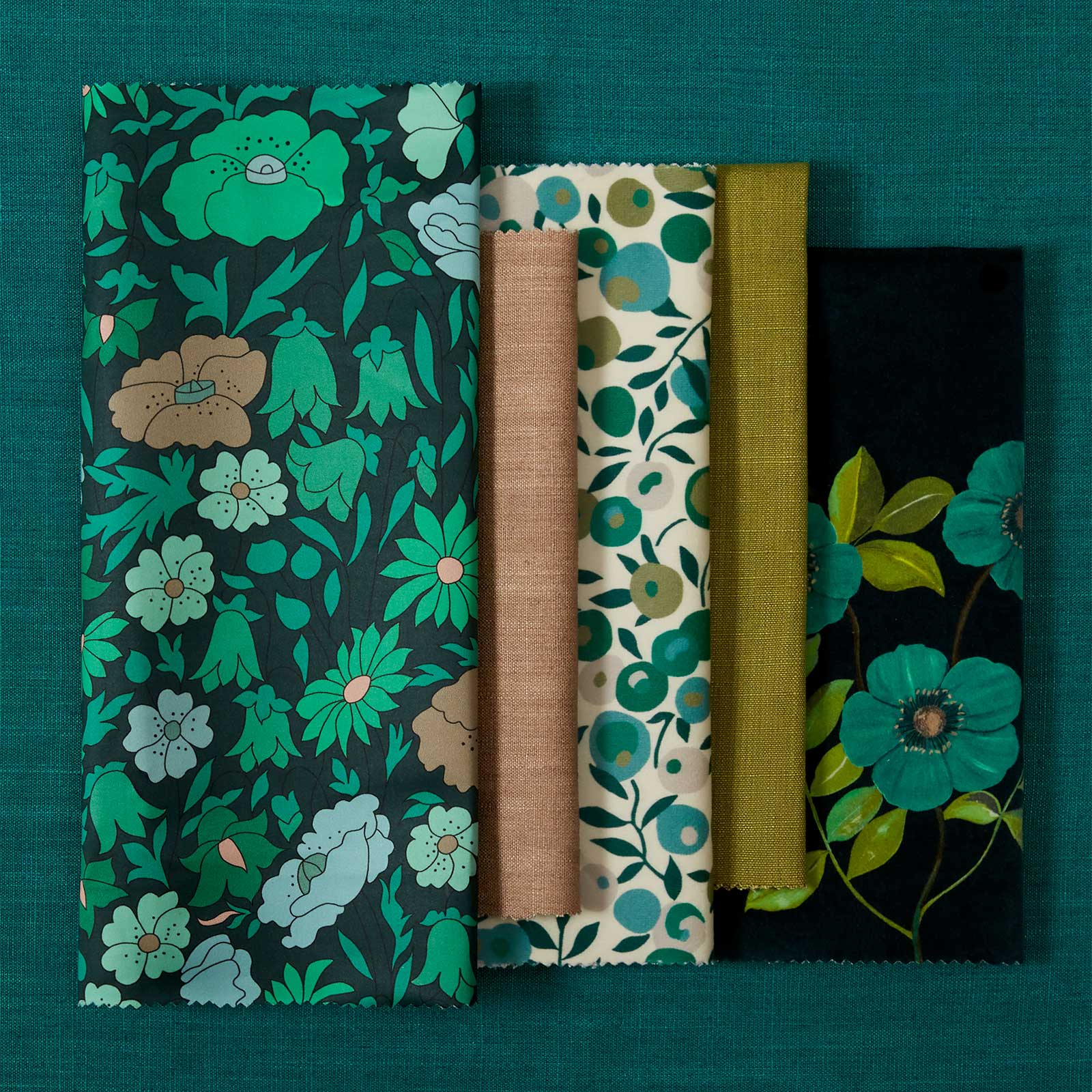 Liberty Interiors Fabrics - Floribunda Jade Lifestyle Images