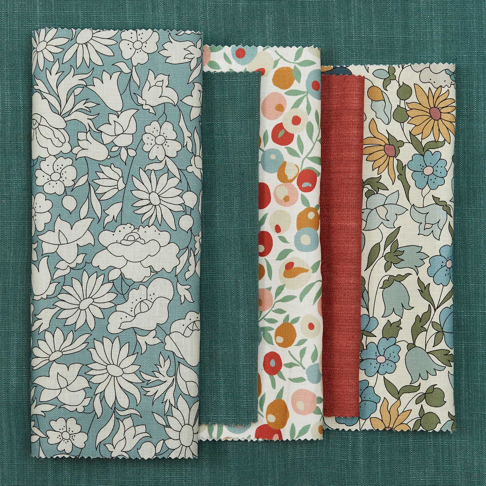 Liberty Interiors Fabrics - Floribunda Lichen Lifestyle Images